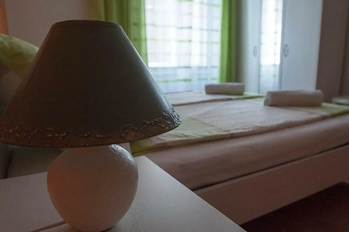 Studio Apartment Forum - Zadar