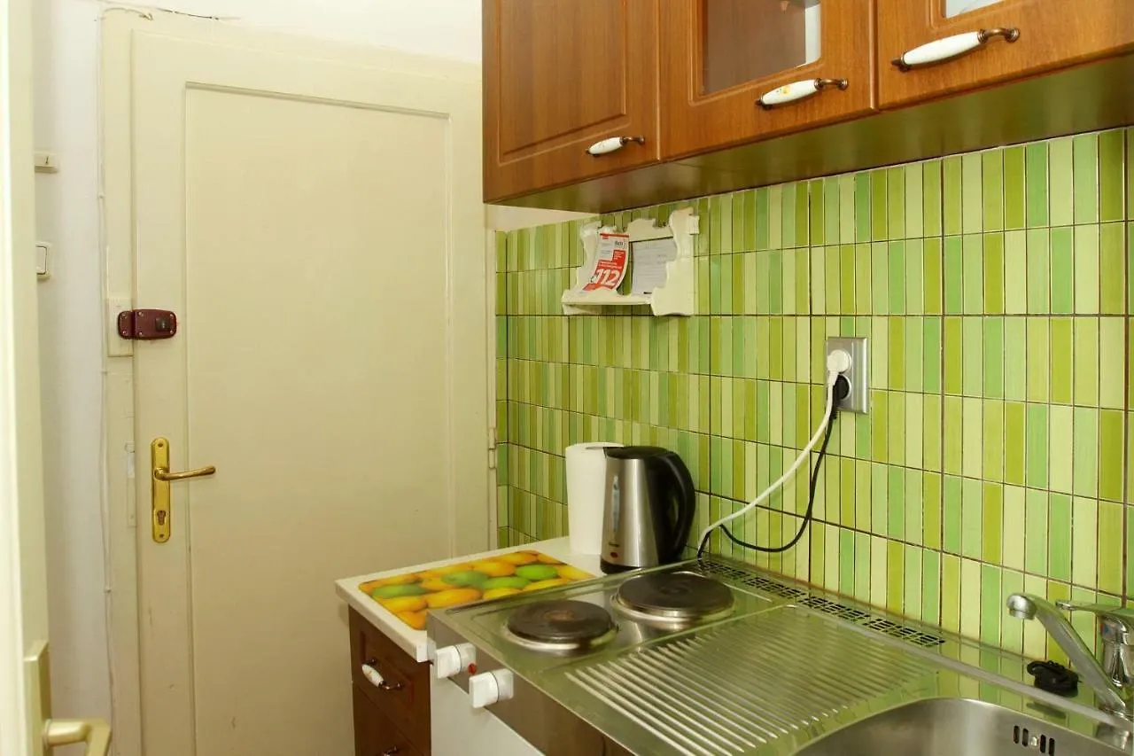 Studio Apartment Forum - Zadar
